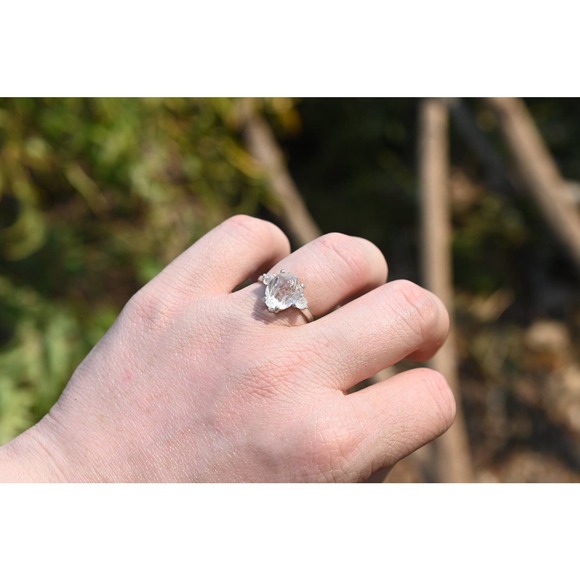 Simple Engagement Ring, Raw Gemstone Jewelry, White Raw Diamond Engageme… - Picture 2 of 3